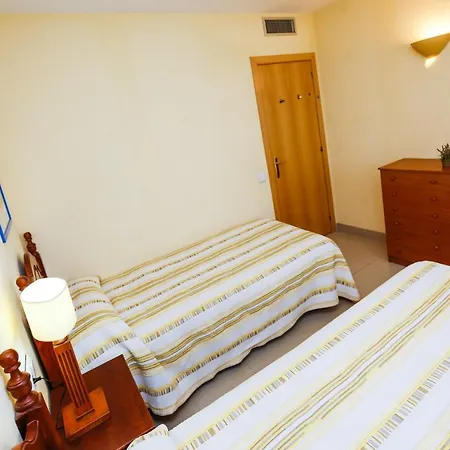 Luna Planet Costa Dorada Апартаменты