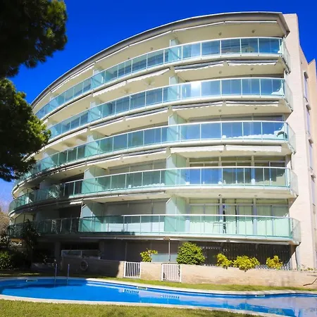 Luna Planet Costa Dorada * سالو